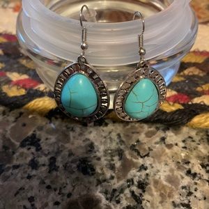Turquoise n silver earrings